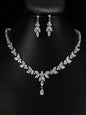 💎 Crystal Silver Floral Necklace Set