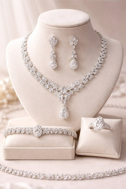 💍 Luxury Diamond-Inspired Jewelry Set