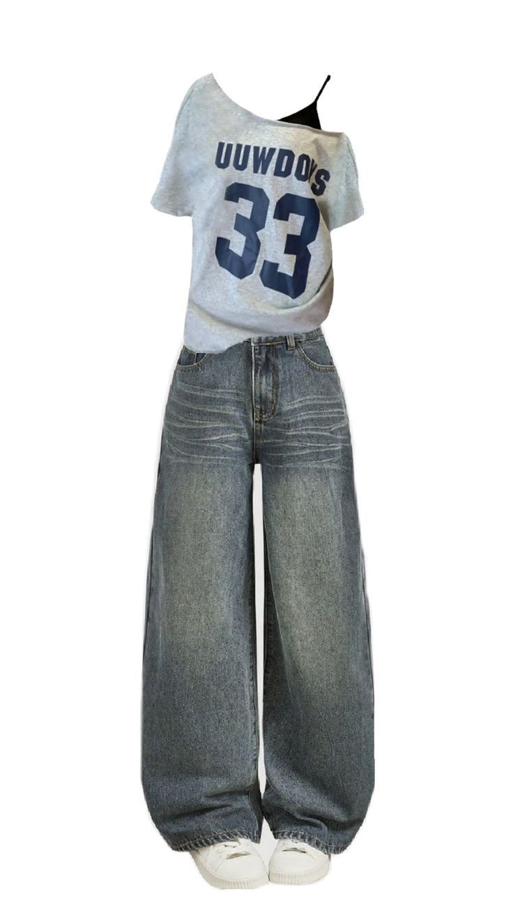 💙 Trendy Oversized Graphic Tee with Wide Leg Jeans | Casual Street Style ✨