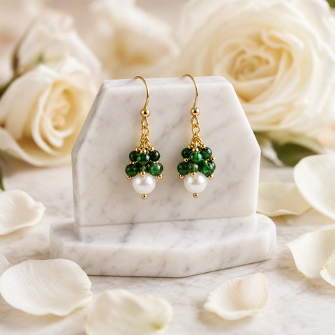 💎 Green Pearl Drop Earrings